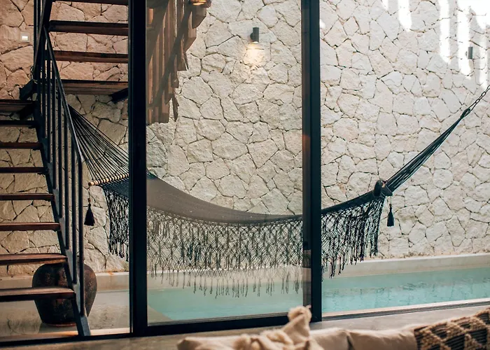 Jungle Rooftop -priv Pool-bathtub-jacuzzi 2a *