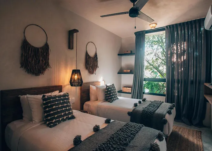 Jungle Rooftop -priv Pool-bathtub-jacuzzi 2a