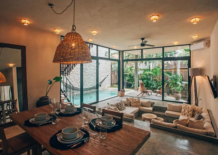 Jungle Rooftop -priv Pool-bathtub-jacuzzi 2a Pousada